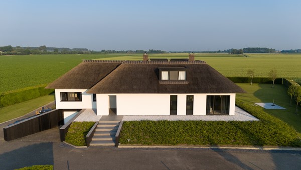 Prachtige landelijke en volledig gerenoveerde villa te midden in de polder van Nieuwvliet en Cadzand